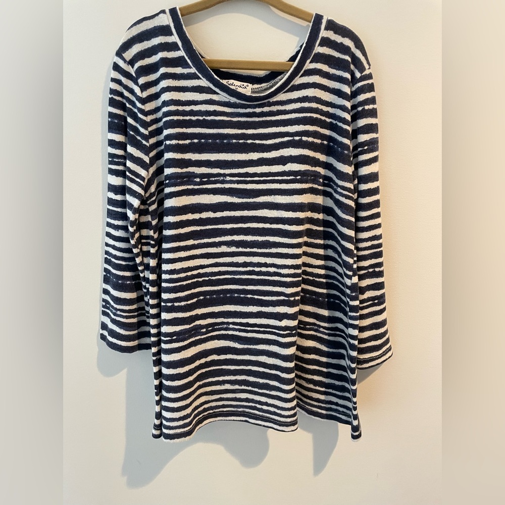 Splendid wavy stripe blue and white tee. Girls size 10